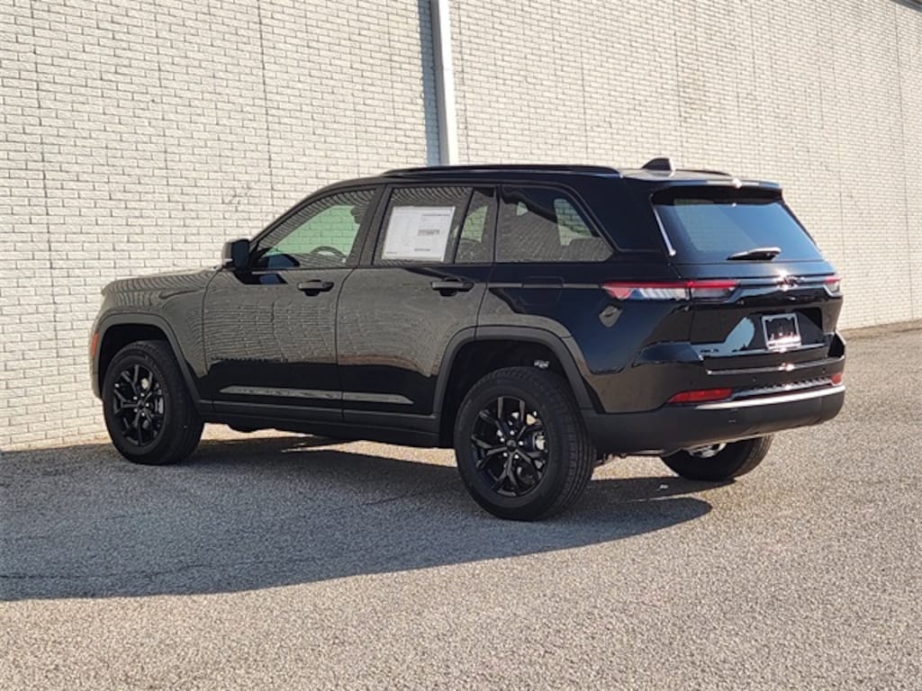 New 2025 Jeep Grand Cherokee ALTITUDE X 4X4 Sport Utility
