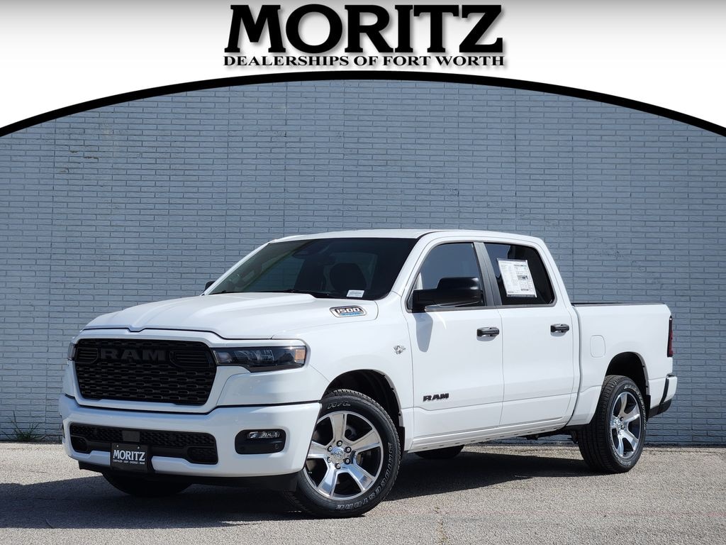 New 2026 Ram 1500 EXPRESS CREW CAB 4X2 5'7 BOX Pickup