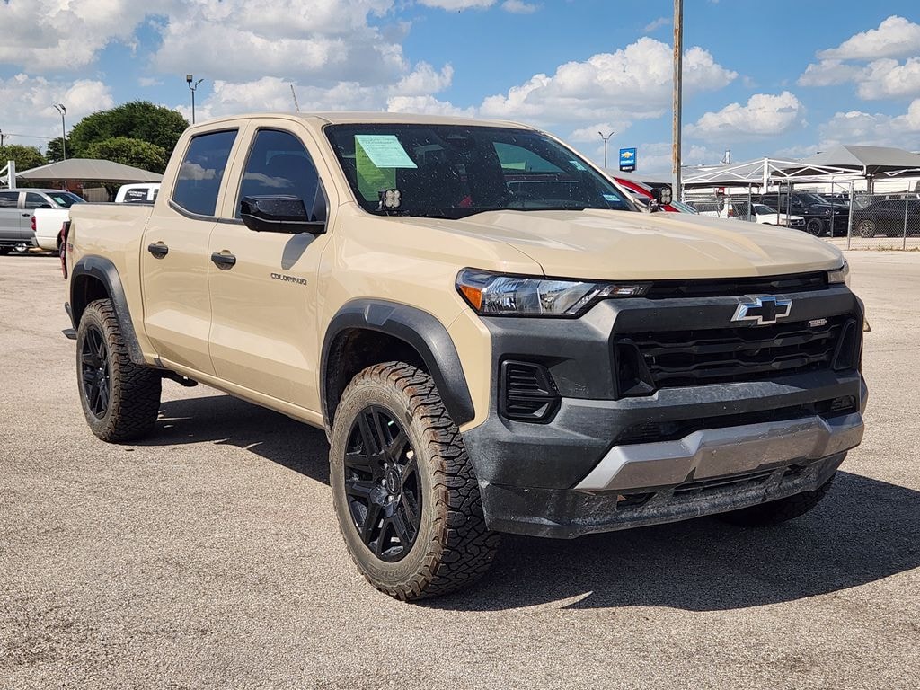 Used 2024 Chevrolet Colorado Trail Boss Truck Crew Cab