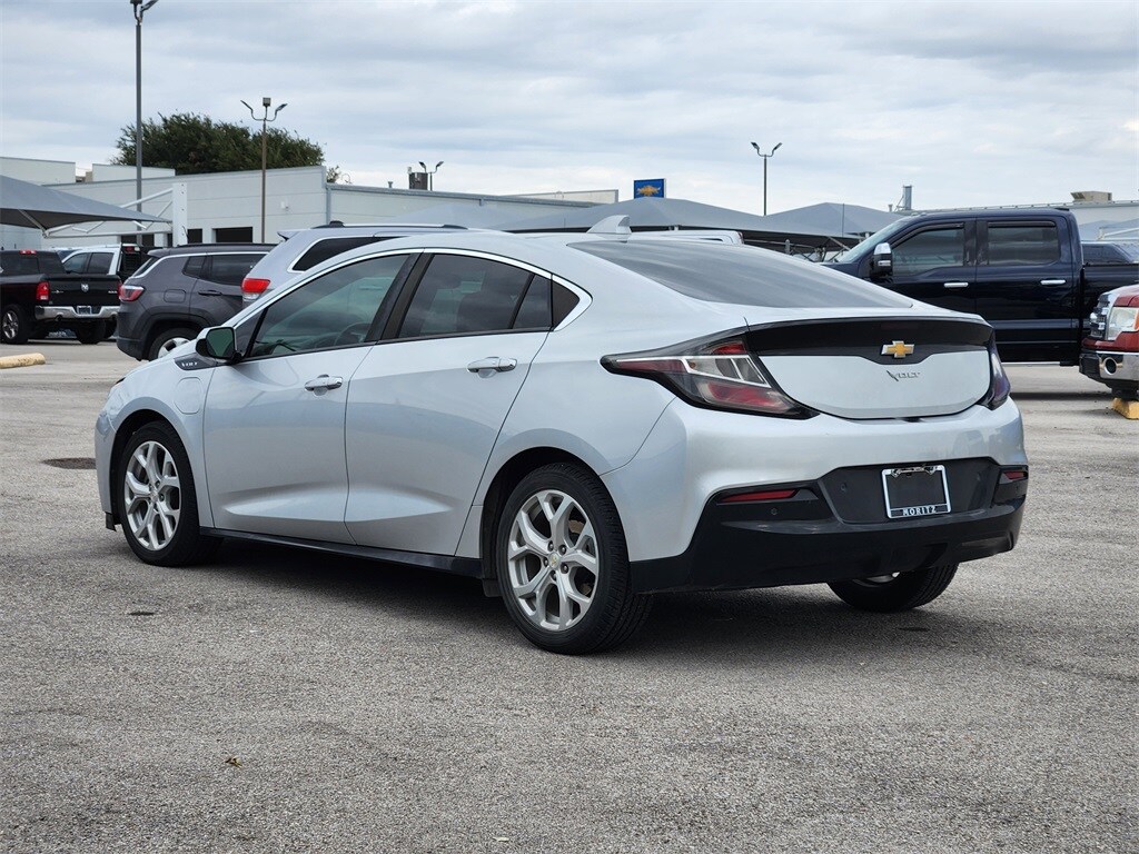 2018 Chevrolet Volt Premier photo 3