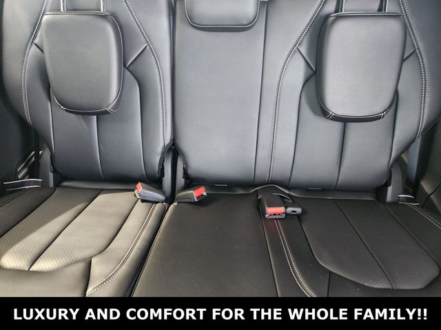 2025 Chrysler Pacifica Select - Photo 19