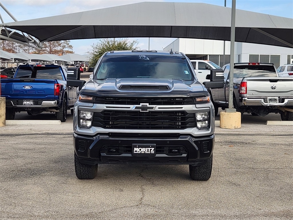 Used 2025 Chevrolet Silverado 2500 HD Custom Truck Crew Cab