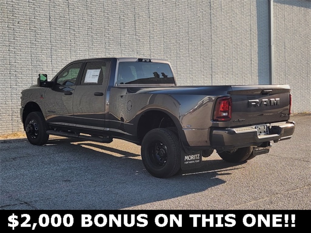 New 2026 Ram 3500 LONE STAR CREW CAB 4X4 8' BOX Pickup