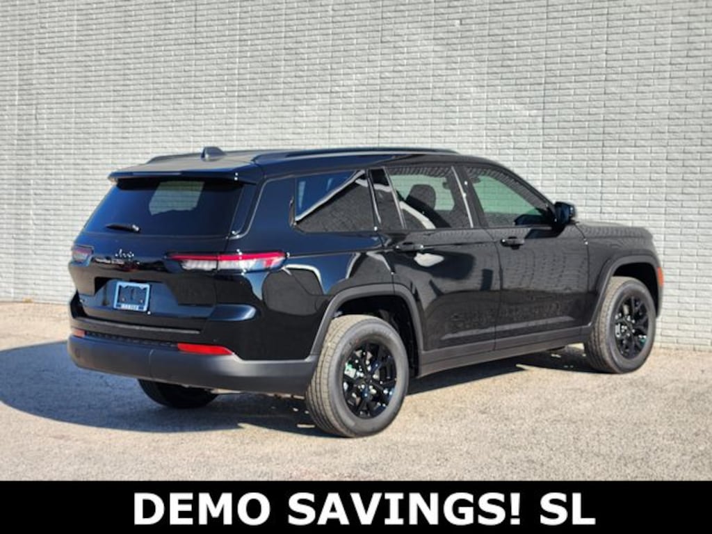 New 2025 Jeep Grand Cherokee L ALTITUDE X 4X4 Sport Utility