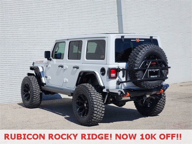 2025 Jeep Wrangler Willys photo 4