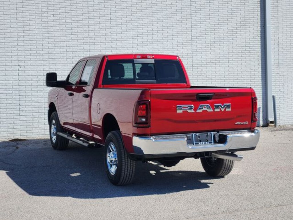 New 2026 Ram 2500 TRADESMAN CREW CAB 4X4 6'4 BOX Pickup