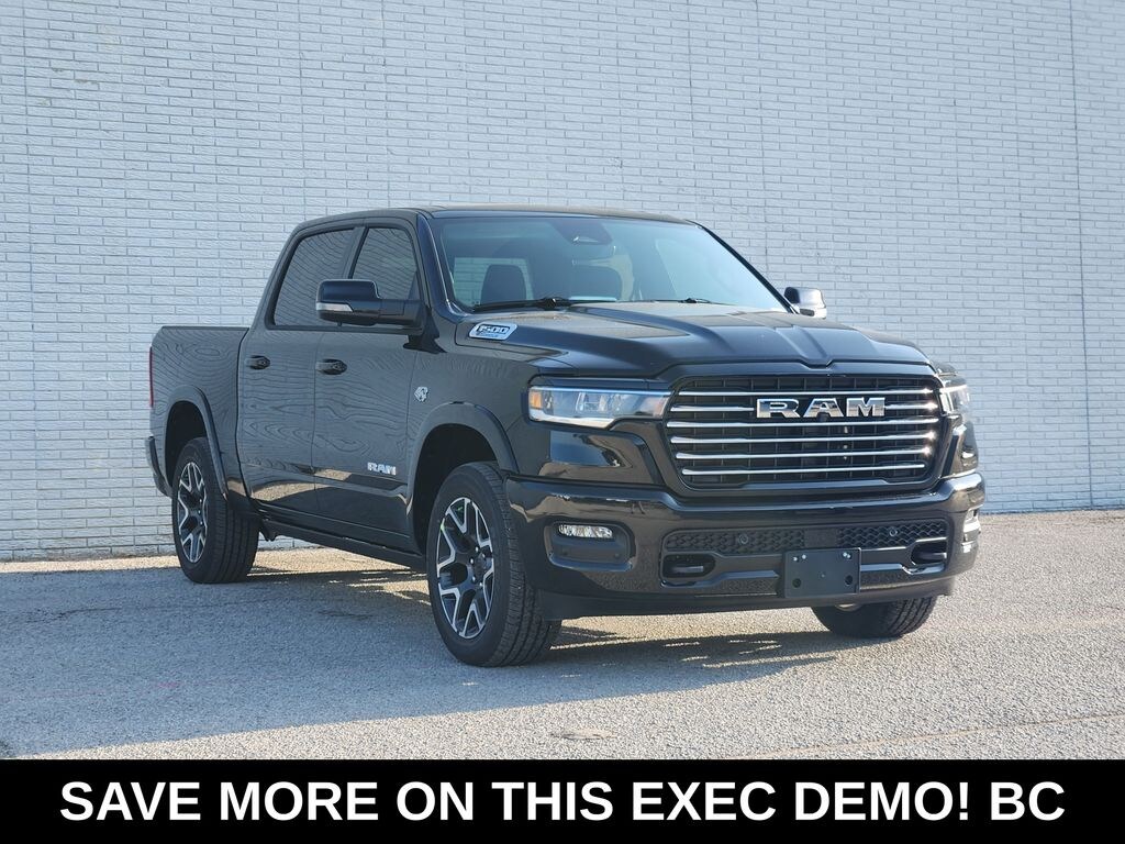 New 2026 Ram 1500 LARAMIE CREW CAB 4X4 5'7 BOX Pickup