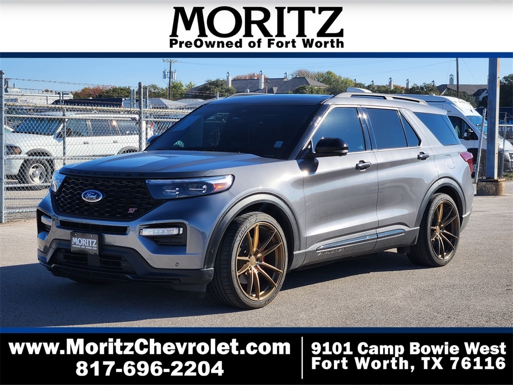 2021 Ford Explorer ST's photo