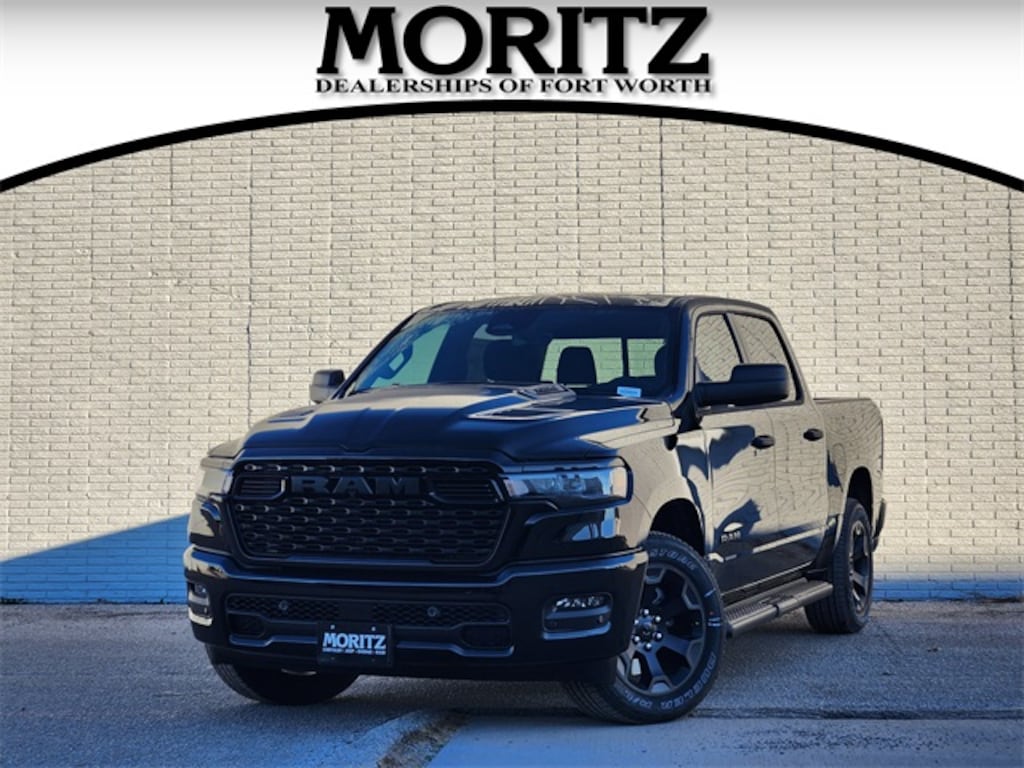 New 2026 Ram 1500 EXPRESS CREW CAB 4X4 5'7 BOX Pickup