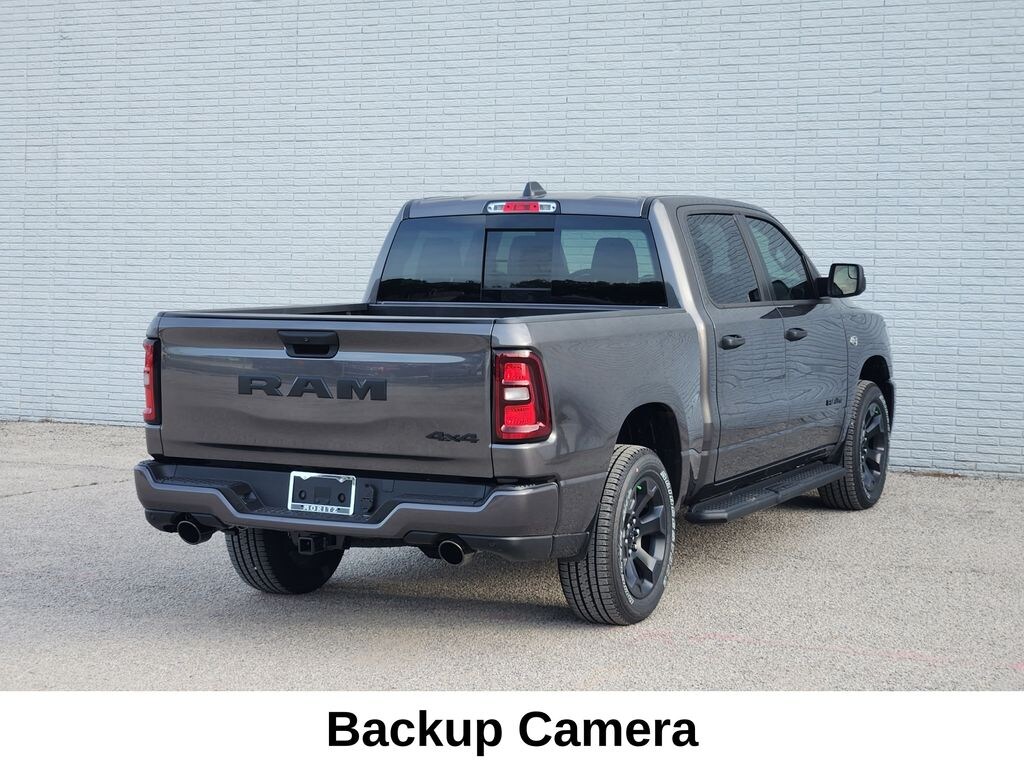 New 2026 Ram 1500 EXPRESS CREW CAB 4X4 5'7 BOX Pickup