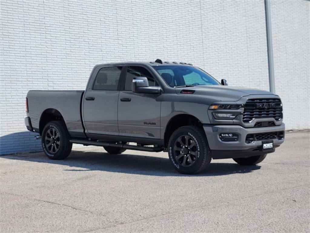 New 2026 Ram 2500 LONE STAR CREW CAB 4X4 6'4 BOX Pickup