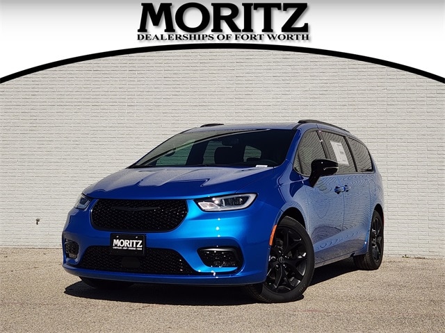 2026 Chrysler Pacifica Limited's photo