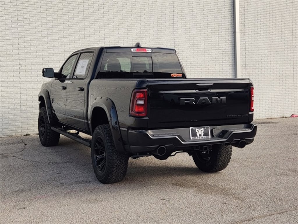 New 2026 Ram 1500 BIG HORN CREW CAB 4X4 5'7 BOX Pickup