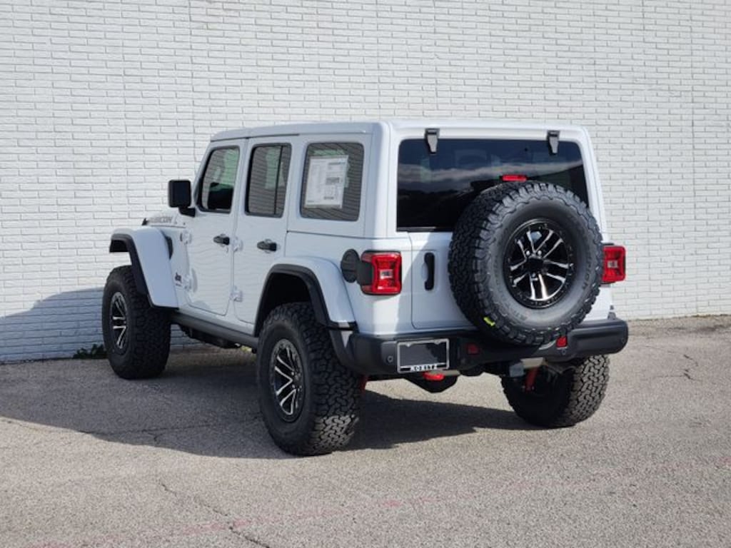 New 2026 Jeep Wrangler 4-DOOR RUBICON X Sport Utility