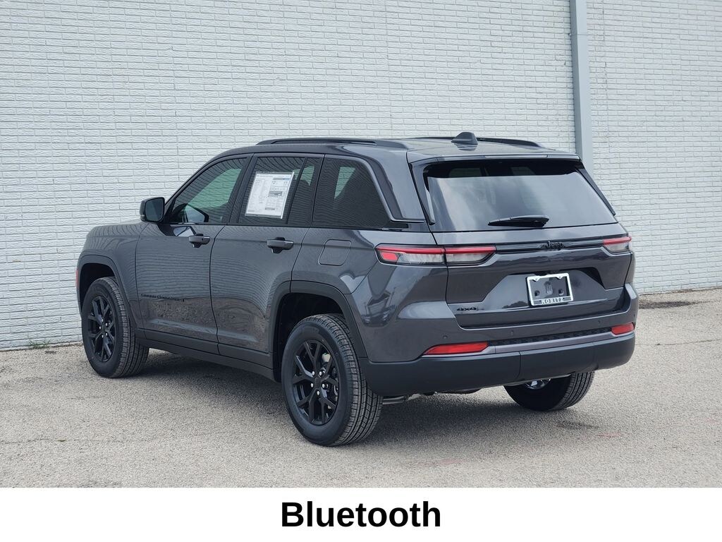 New 2026 Jeep Grand Cherokee LAREDO ALTITUDE 4X4 Sport Utility