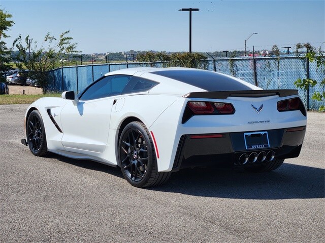 2018 Chevrolet Corvette Stingray 1LT photo 3