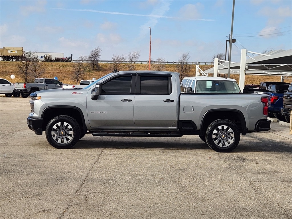 Used 2025 Chevrolet Silverado 2500 HD Custom Truck Crew Cab