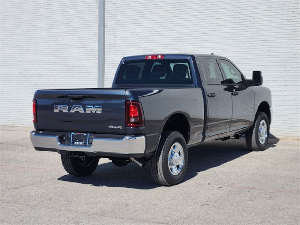 New 2026 Ram 2500 TRADESMAN CREW CAB 4X4 6'4 BOX Pickup