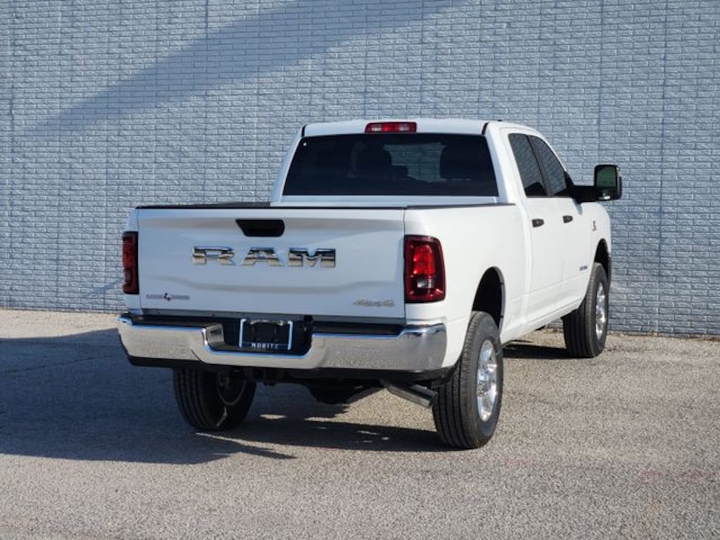 New 2026 Ram 2500 LONE STAR CREW CAB 4X4 6'4 BOX Pickup