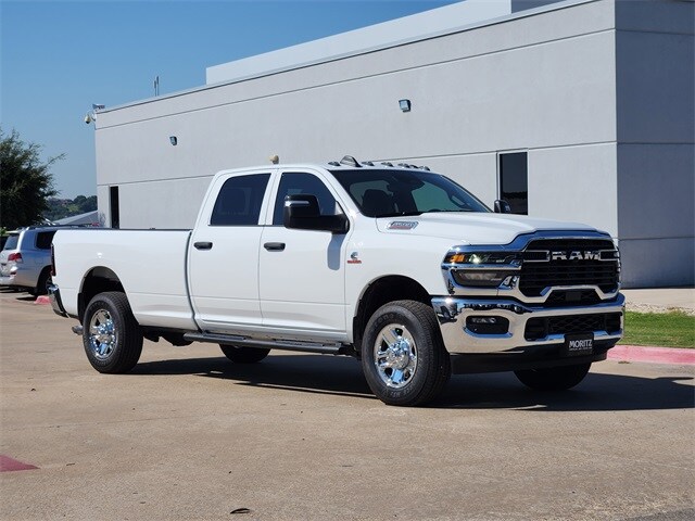 2026 Ram 3500 Tradesman photo 2