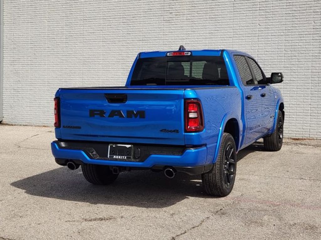 New 2026 Ram 1500 LARAMIE CREW CAB 4X4 5'7 BOX Pickup