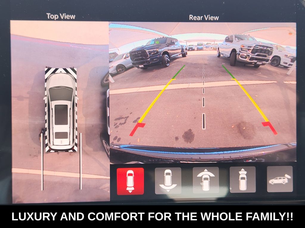 2025 Chrysler Pacifica Select - Photo 13
