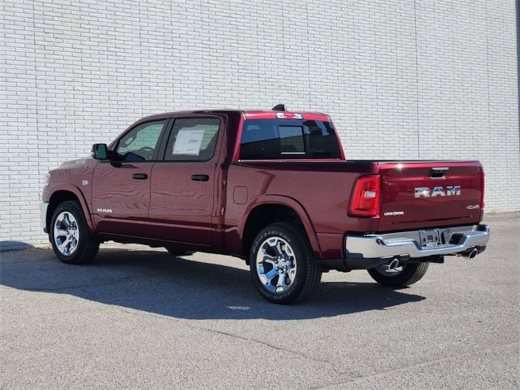 New 2026 Ram 1500 LONE STAR CREW CAB 4X4 5'7 BOX Pickup
