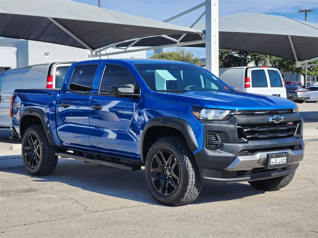 2023 Chevrolet Colorado Trail Boss photo 3