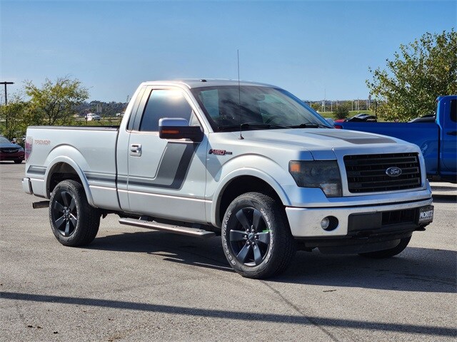 2014 Ford F-150 FX4 photo 2