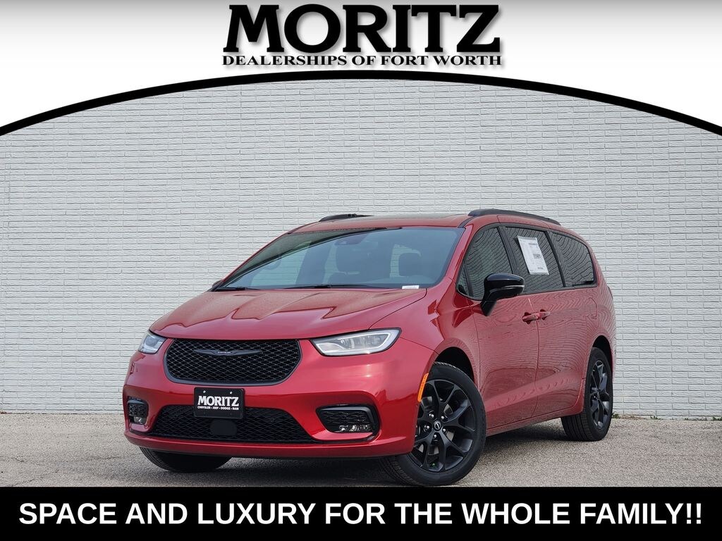 New 2026 Chrysler Pacifica LIMITED AWD Passenger Van