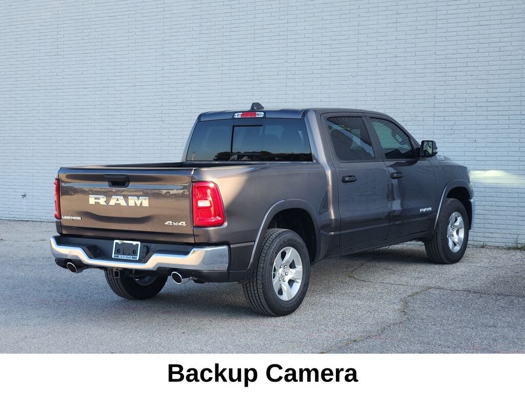 New 2026 Ram 1500 LONE STAR CREW CAB 4X2 5'7 BOX Pickup