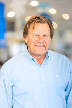 Staff member Frank Buttonhoff from 64acfcea6765