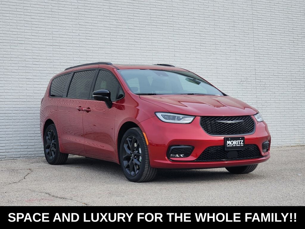 New 2026 Chrysler Pacifica LIMITED AWD Passenger Van