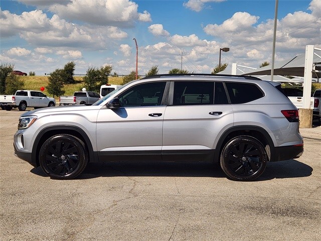 2024 Volkswagen Atlas SE Technology photo 4