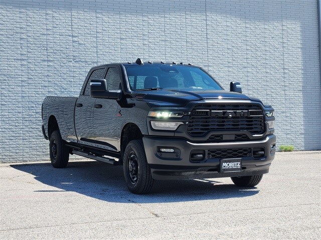 2025 Ram 2500 Tradesman photo 2