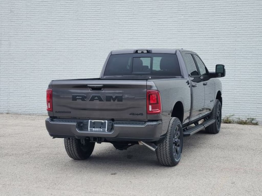 New 2026 Ram 2500 LARAMIE CREW CAB 4X4 6'4 BOX Pickup