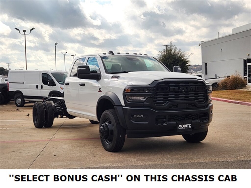 New 2026 Ram 5500 Chassis Cab TRADESMAN CREW 4X4 84' CA Pickup