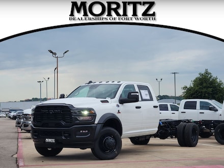 2026 Ram 5500 TRADESMAN CHASSIS CREW CAB 4X4 84' CA Pickup