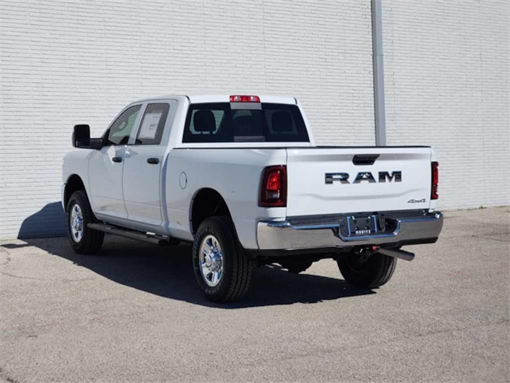 New 2026 Ram 2500 TRADESMAN CREW CAB 4X4 6'4 BOX Pickup