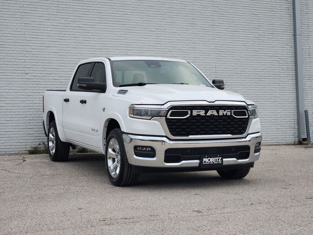New 2026 Ram 1500 LONE STAR CREW CAB 4X4 5'7 BOX Pickup