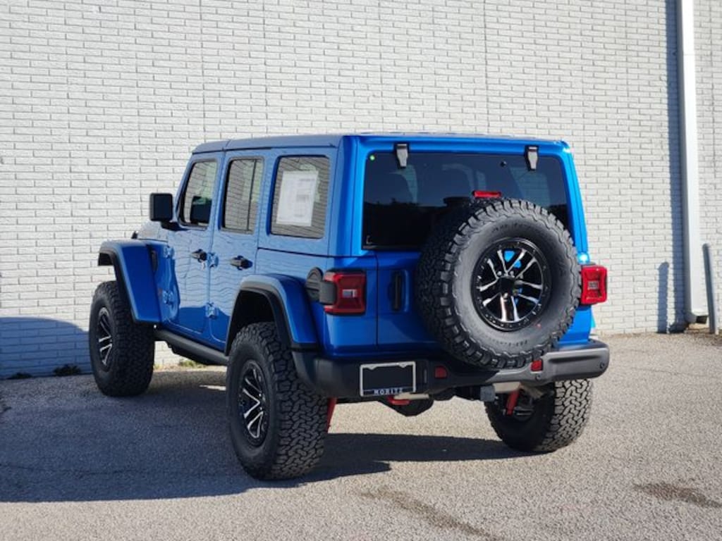 New 2026 Jeep Wrangler 4-DOOR RUBICON X Sport Utility