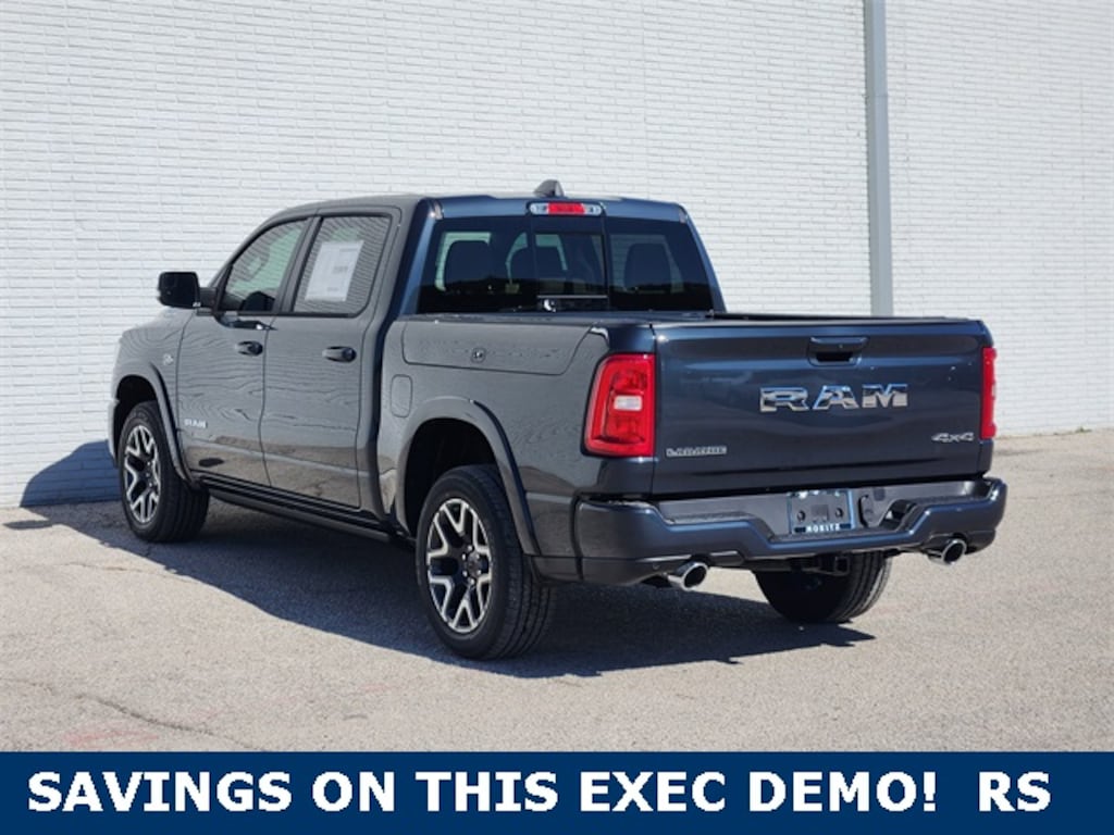 New 2026 Ram 1500 LARAMIE CREW CAB 4X4 5'7 BOX Pickup