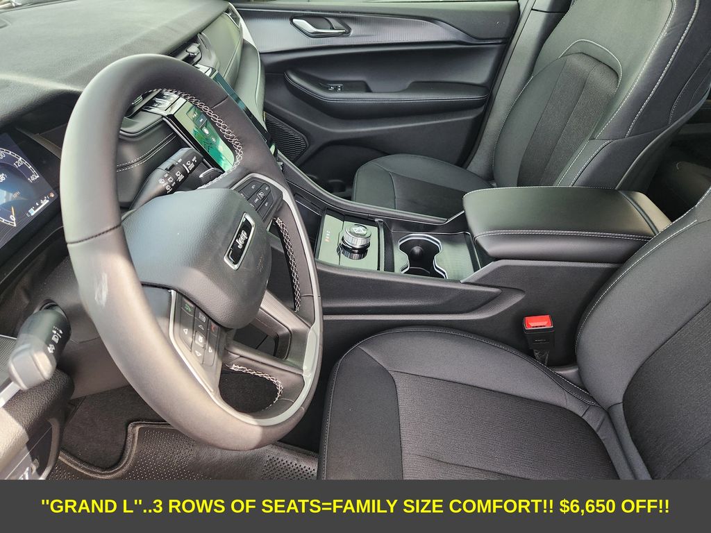 2025 Jeep Grand Cherokee L Laredo - Photo 9