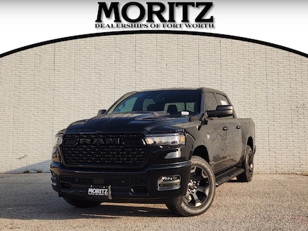2026 Ram 1500 EXPRESS CREW CAB 4X4 5'7 BOX Pickup