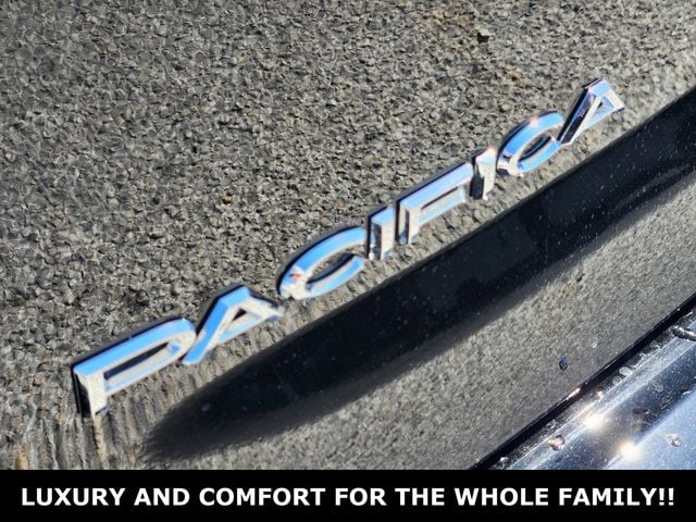 2025 Chrysler Pacifica Select - Photo 7