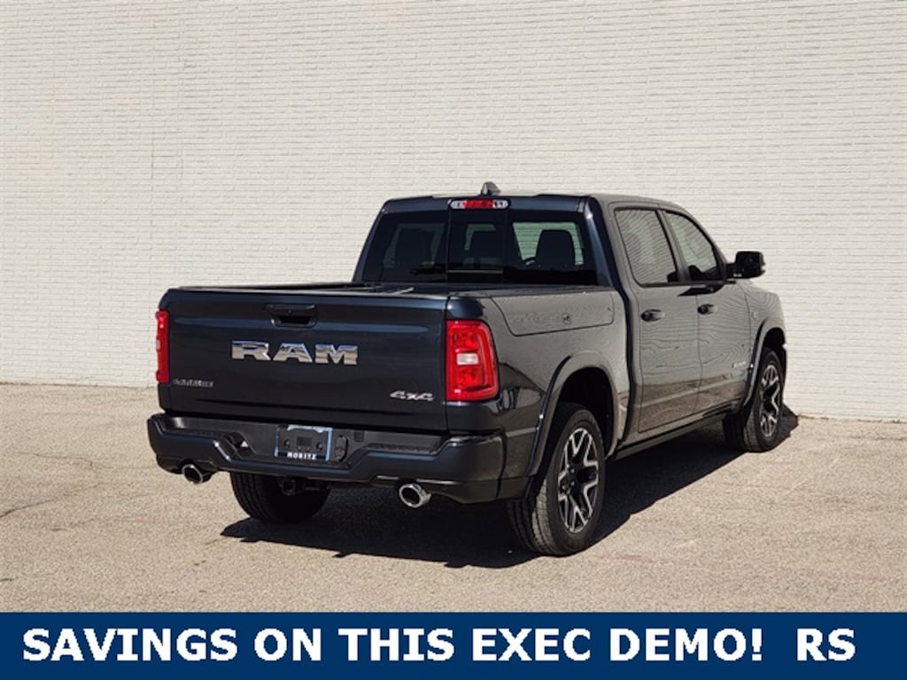 New 2026 Ram 1500 LARAMIE CREW CAB 4X4 5'7 BOX Pickup