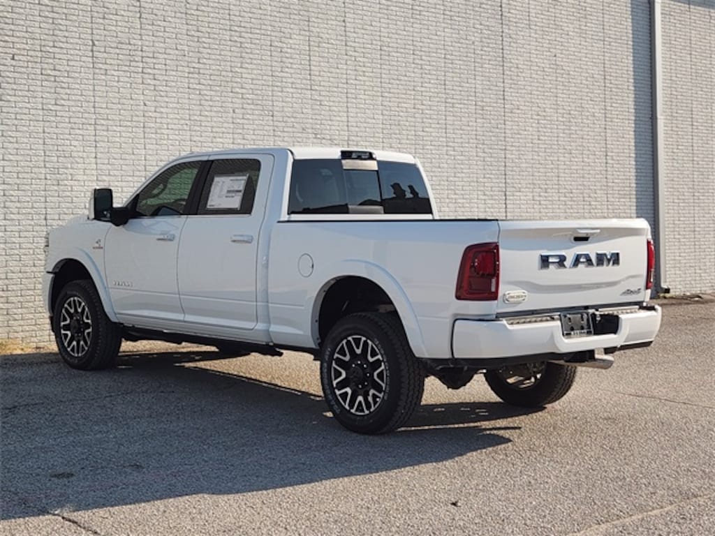 New 2026 Ram 2500 LIMITED LONGHORN CREW CAB 4X4 6'4 BOX Pickup
