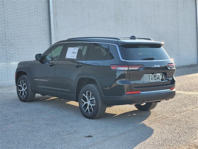 2025 Jeep Grand Cherokee Limited photo 3