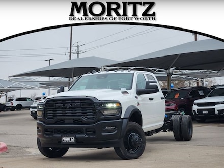 2026 Ram 5500 Chassis Cab TRADESMAN  CREW  4X4 84' CA Pickup
