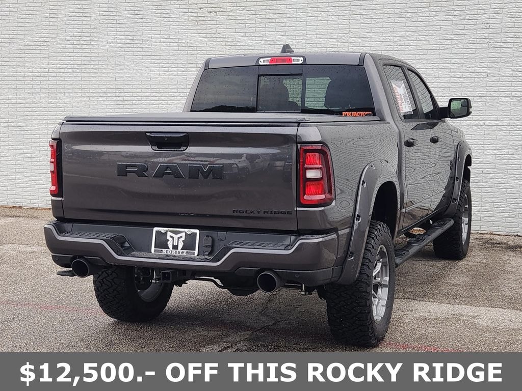 New 2026 Ram 1500 BIG HORN CREW CAB 4X4 5'7 BOX Pickup